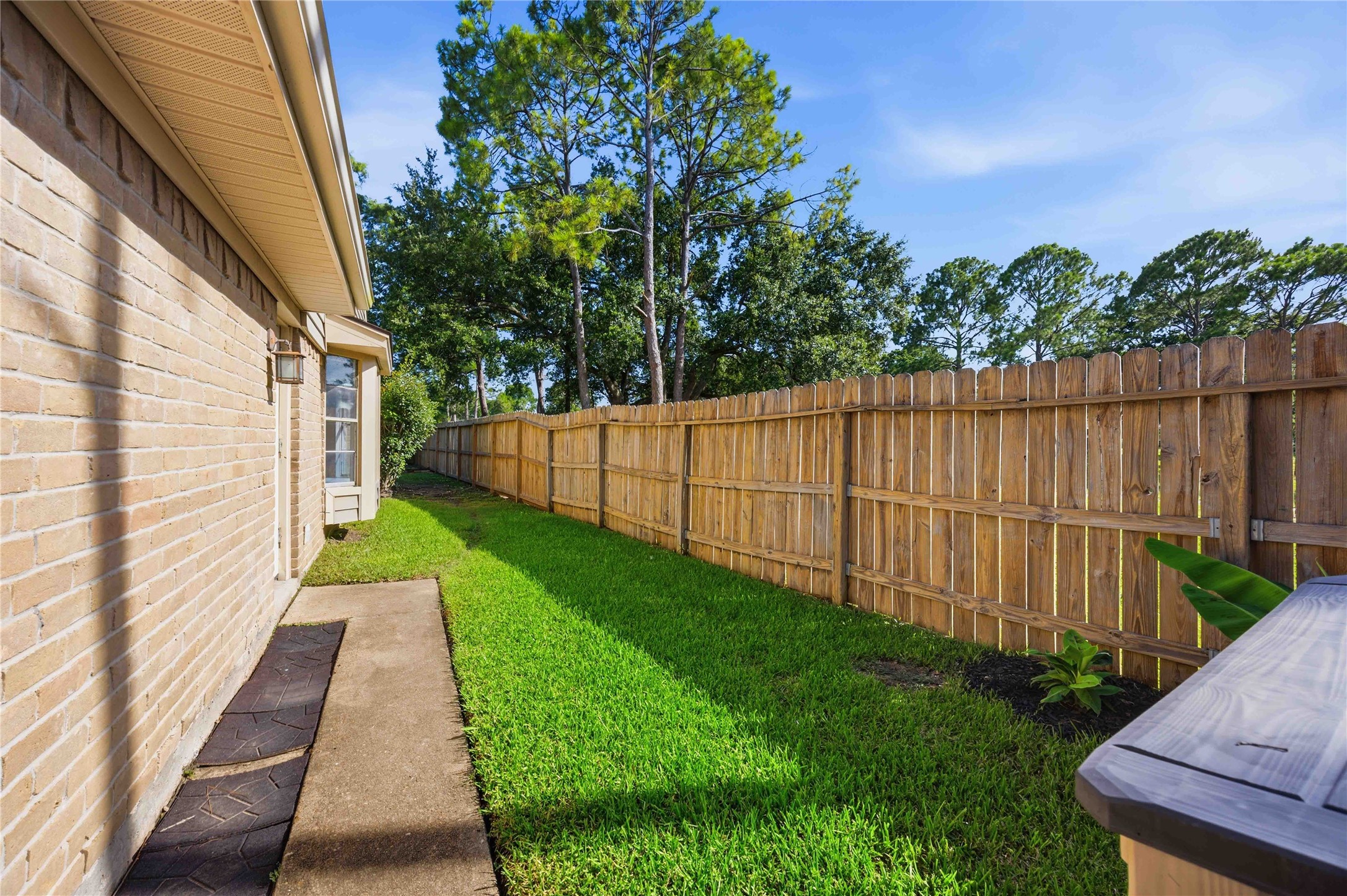 16202 Mill Point Drive Houston, TX 77059 - Photo 31 of 34