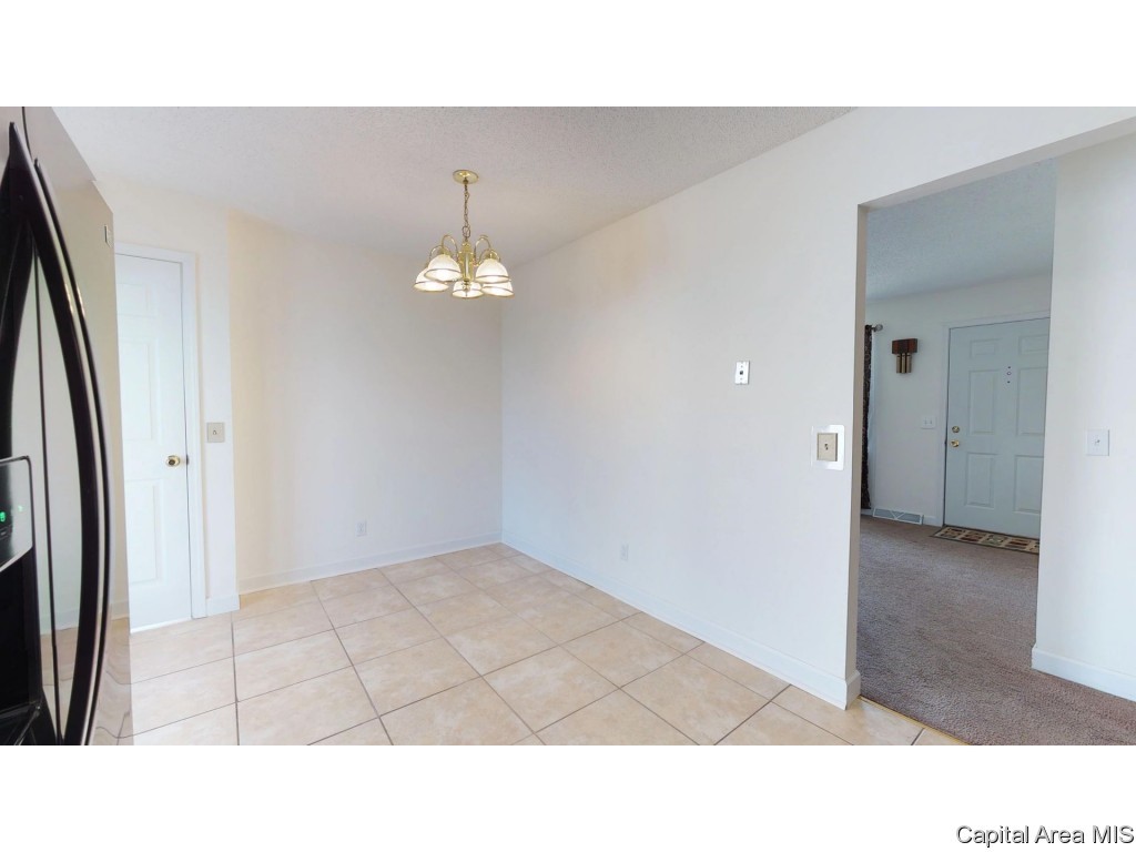 3009 Sandgate Road Springfield, IL 62702 - Photo 12 of 32