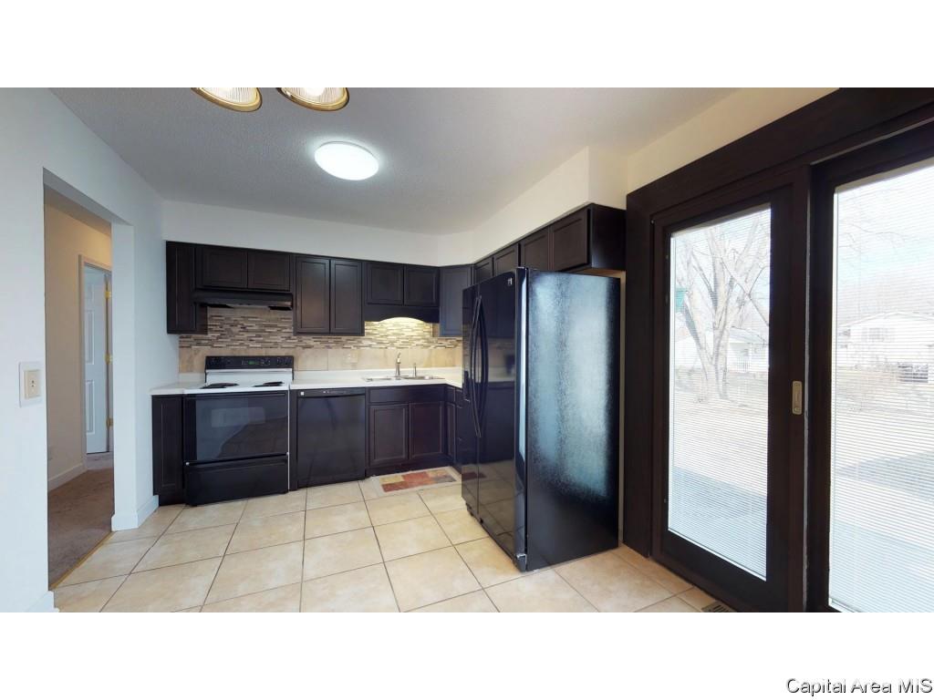 3009 Sandgate Road Springfield, IL 62702 - Photo 9 of 32