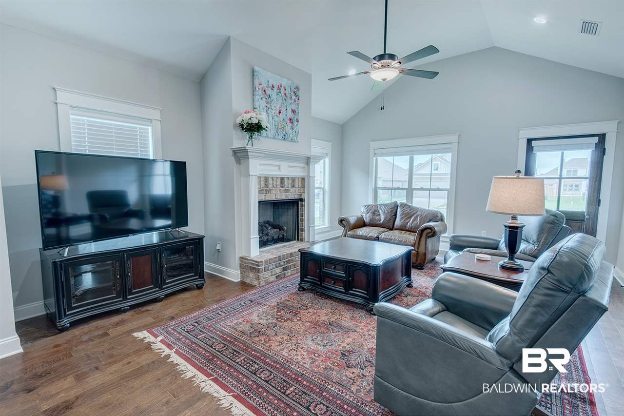 220 Divot Loop Fairhope, AL 36532 - Photo 4 of 32