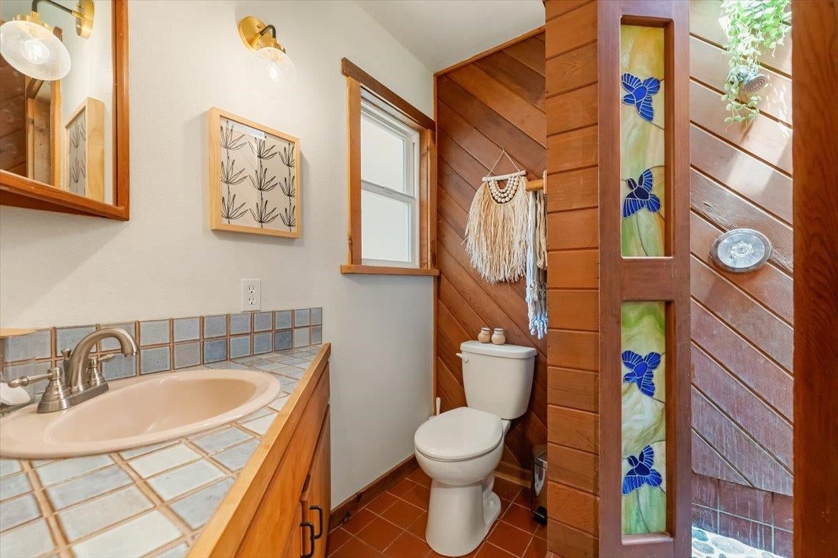 3409 North Old Stage Road Mount Shasta, CA 96067 - Photo 20 of 43 Gallery Image 20