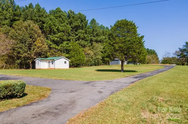 $249,900 | 2274 Deerfield Drive, Maiden, NC 28650