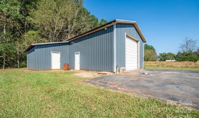 $249,900 | 2274 Deerfield Drive, Maiden, NC 28650