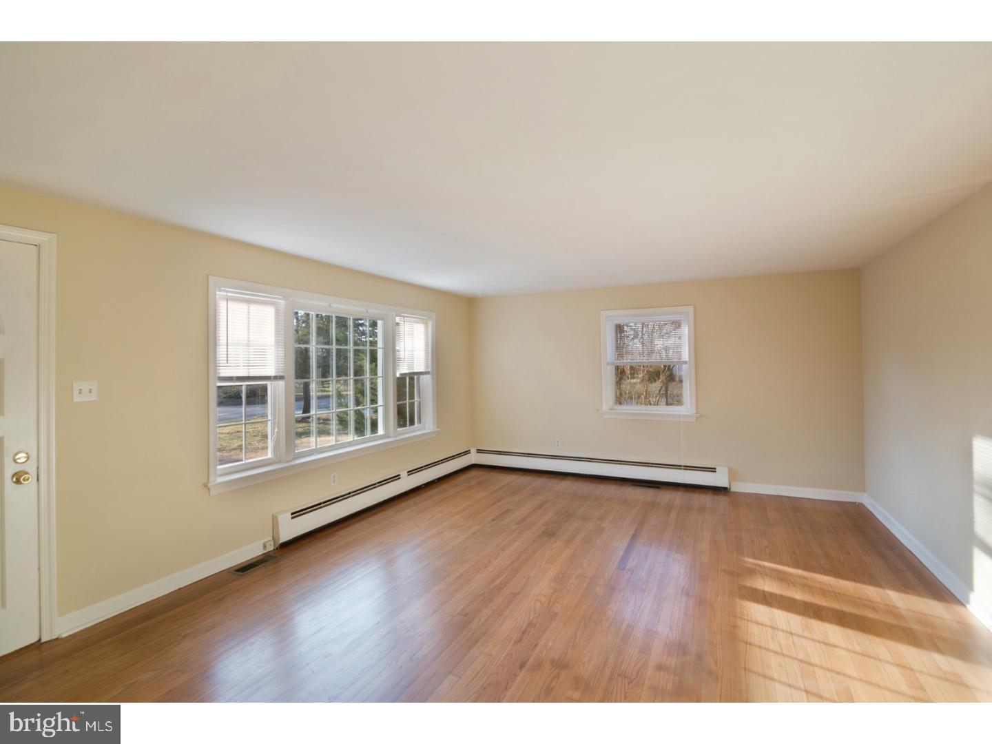 158 Ruth Road Harleysville, PA 19438 - Photo 8 of 24 Living Room