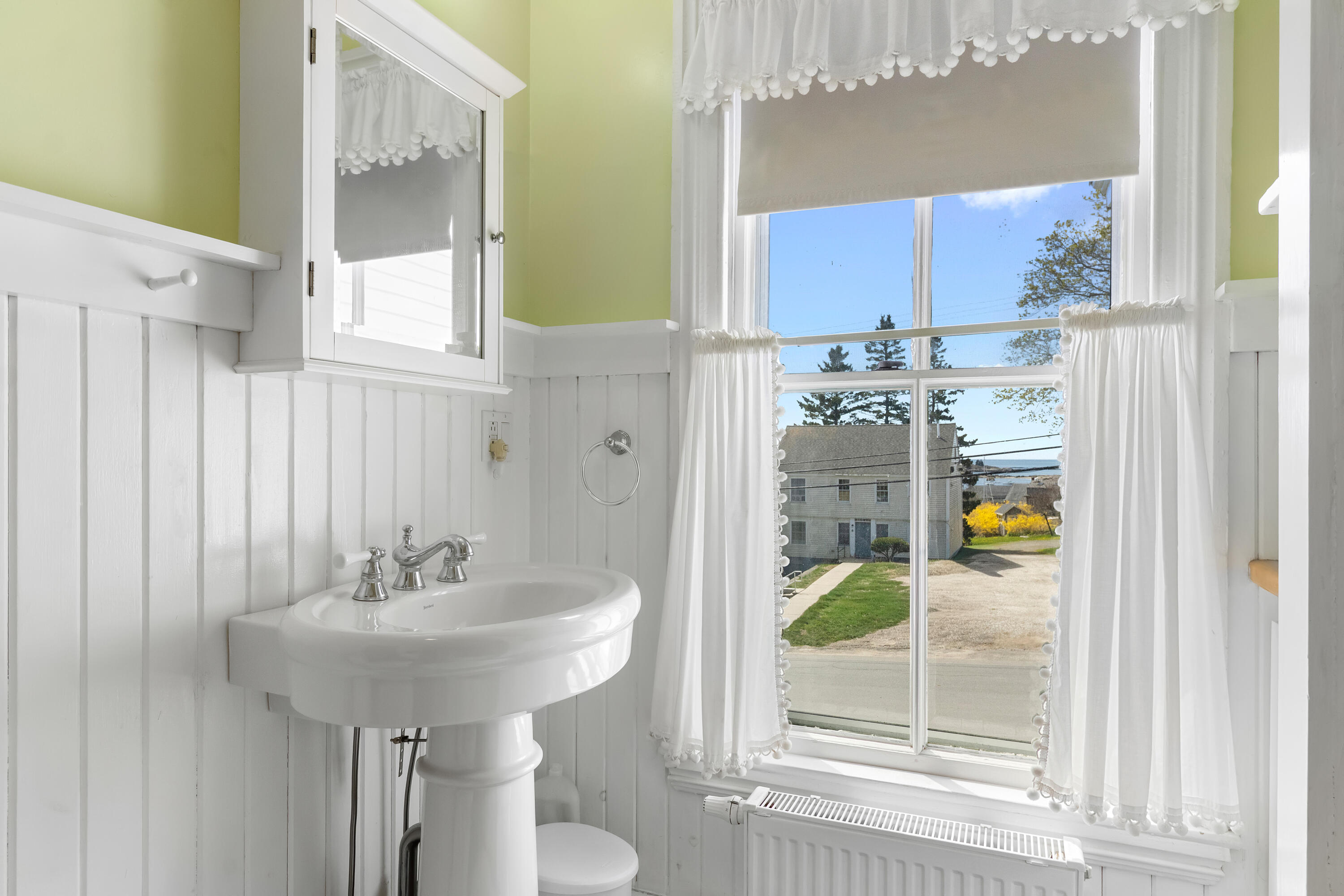 17 High Street Vinalhaven, ME 04863 - Photo 30 of 32