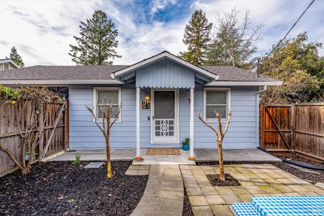 $749,000 | 1415 East Avenue, Napa, CA 94559
