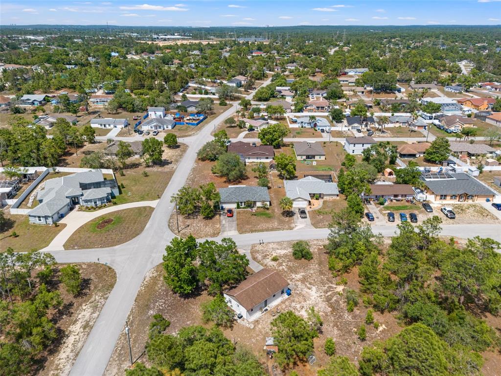 13002 Oneida Street Spring Hill, FL 34609 - Photo 32 of 36