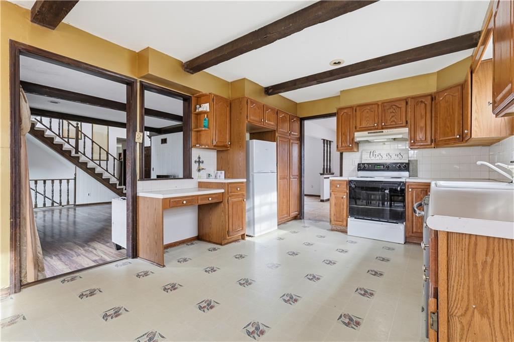 7922 North Northwood Road Kansas City, MO 64151 - Photo 12 of 40