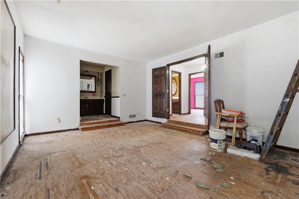 7922 North Northwood Road Kansas City, MO 64151 - Photo 20 of 40