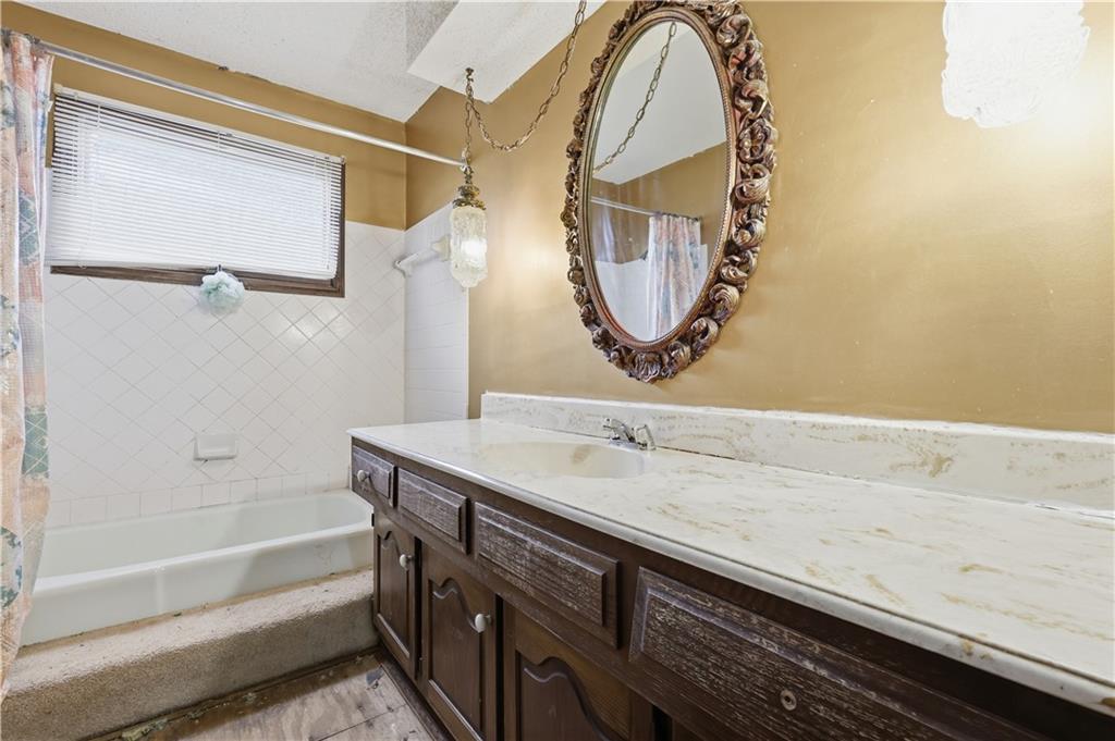 7922 North Northwood Road Kansas City, MO 64151 - Photo 24 of 40