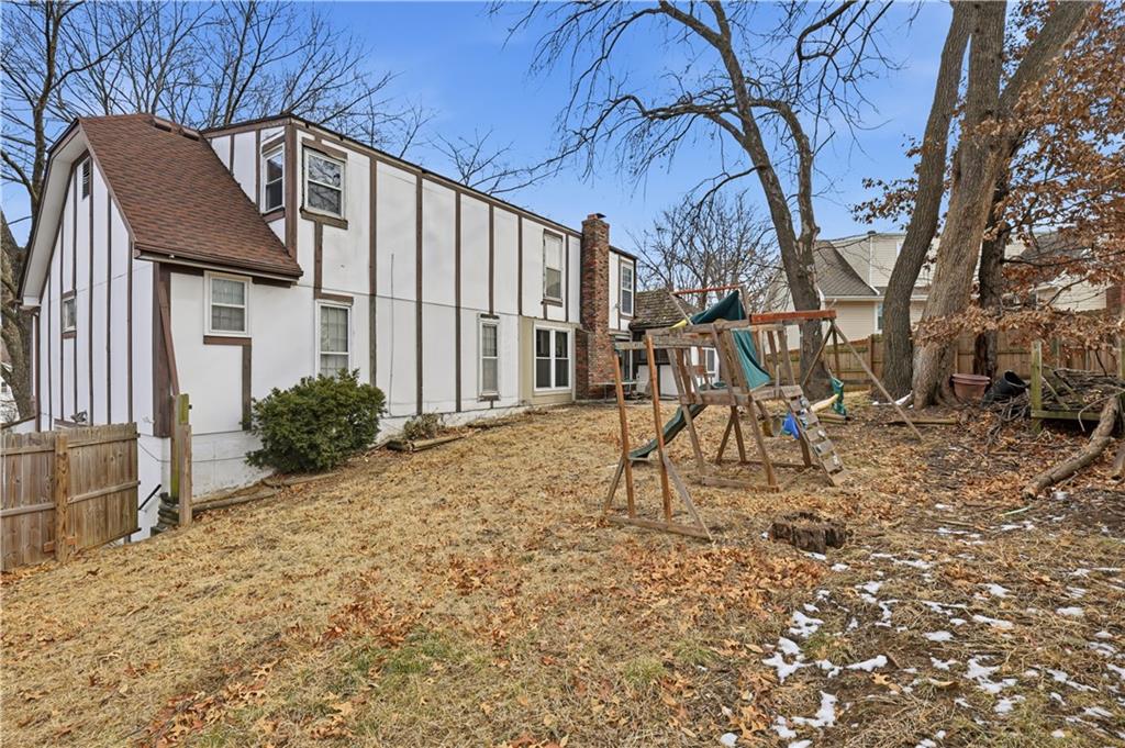 7922 North Northwood Road Kansas City, MO 64151 - Photo 37 of 40