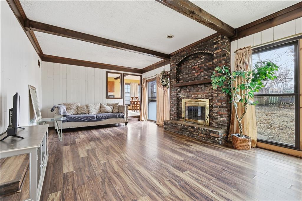7922 North Northwood Road Kansas City, MO 64151 - Photo 6 of 40