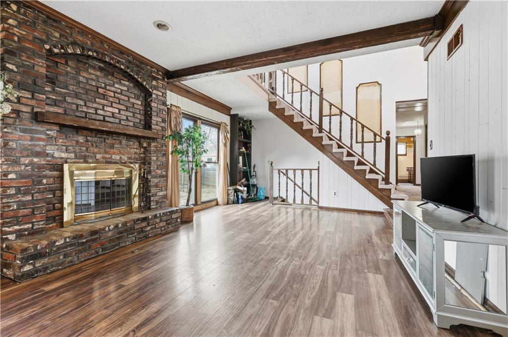7922 North Northwood Road Kansas City, MO 64151 - Photo 9 of 40