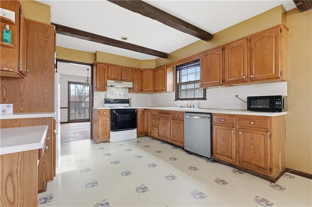 7922 North Northwood Road Kansas City, MO 64151 - Photo 10 of 40