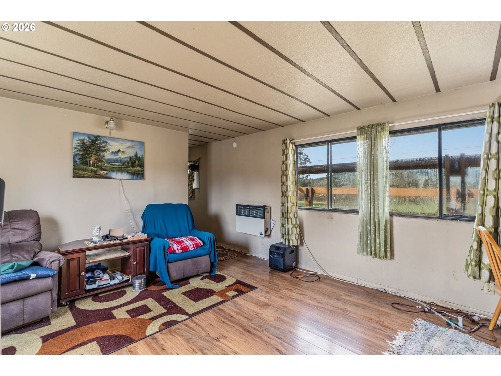 33665 Hampton Road Eugene, OR 97405 - Photo 5 of 30 Gallery Image 5