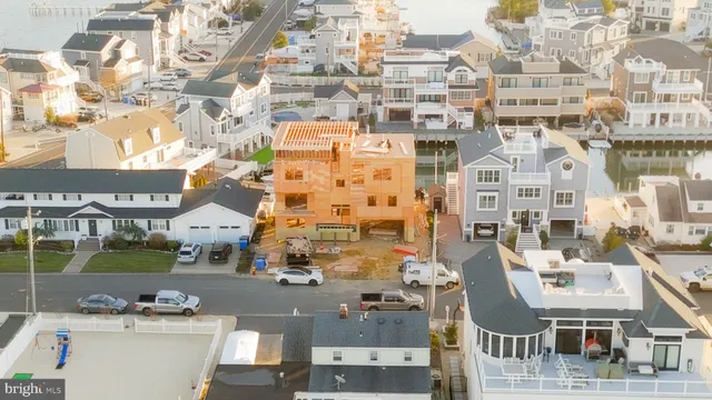 $2,750,000 | 10 Susan Lane, Manahawkin, NJ 08050