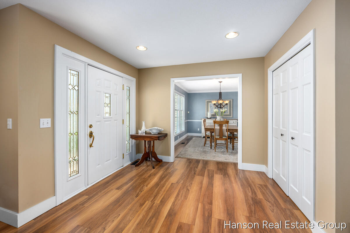 1716 Riva Ridge Drive Southeast Grand Rapids, MI 49546 - Photo 4 of 40 1716-Riva_004