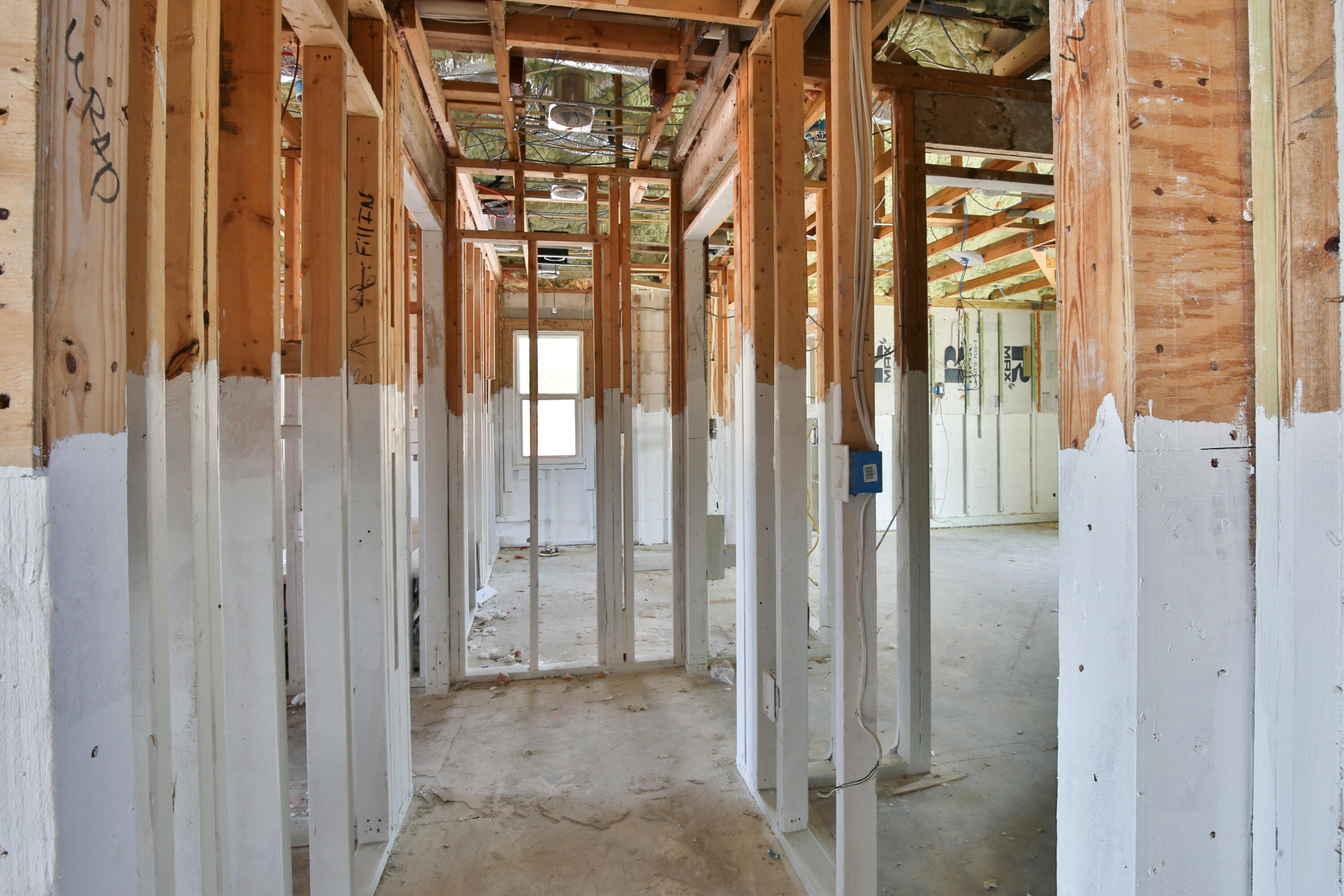 7816 Sanderling Road Sarasota, FL 34242 - Photo 6 of 34 a view of a bathroom with sliding glass door