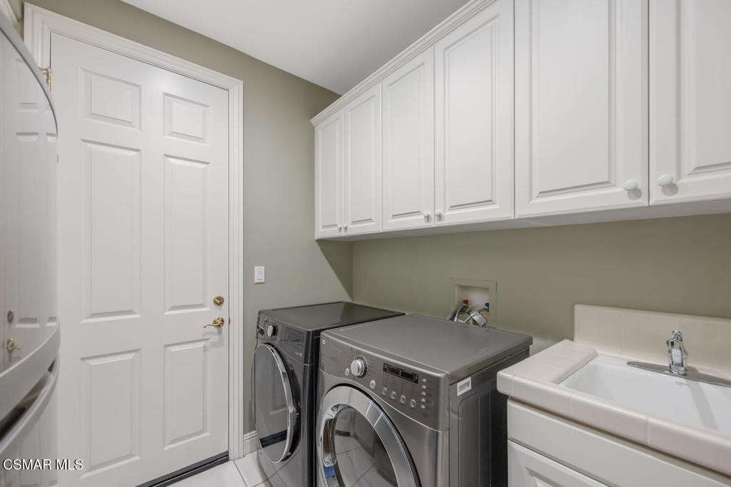7012 Hogan Street Moorpark, CA 93021 - Photo 37 of 76