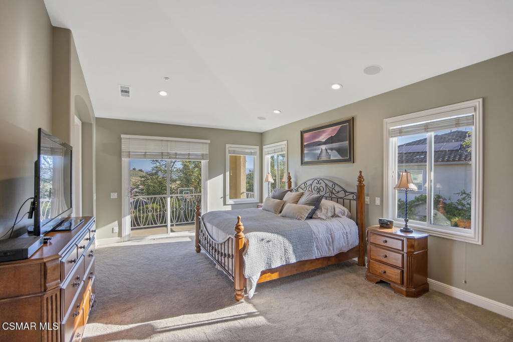 7012 Hogan Street Moorpark, CA 93021 - Photo 48 of 76