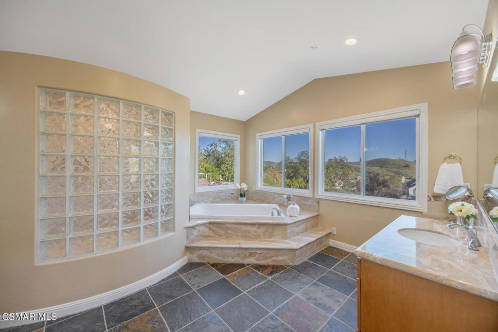 7012 Hogan Street Moorpark, CA 93021 - Photo 54 of 76