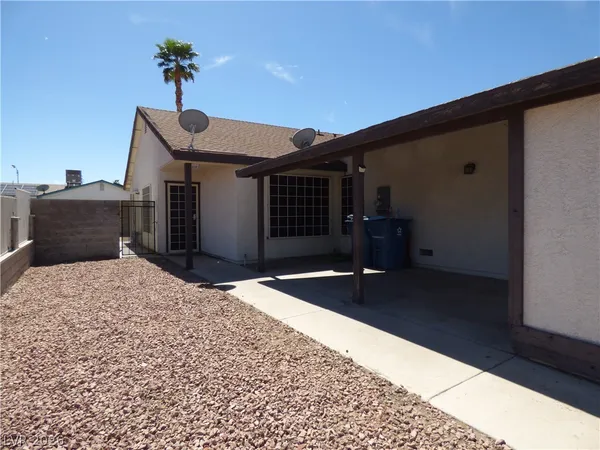 $1,695 | 7043 Forest Vista Street, Las Vegas, NV 89147