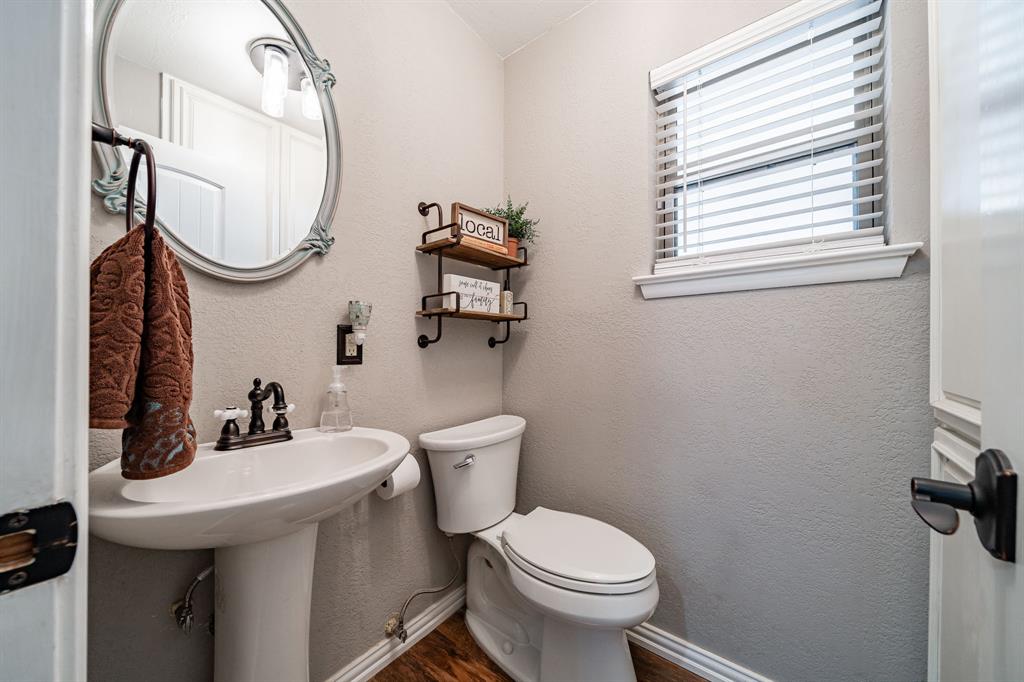 412 North Orange Street Roby, TX 79543 - Photo 12 of 32