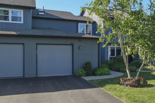 $485,000 | 37 Pond Drive East, Rhinebeck, NY 12572