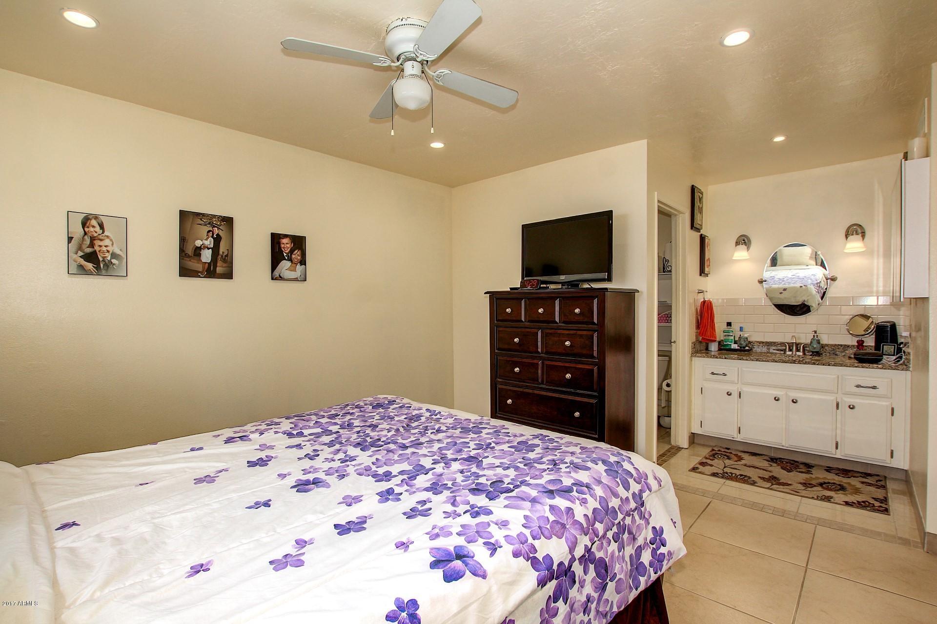 5525 East Thomas Road, Unit B9 Phoenix, AZ 85018 - Photo 11 of 22 0012-thomas (12)