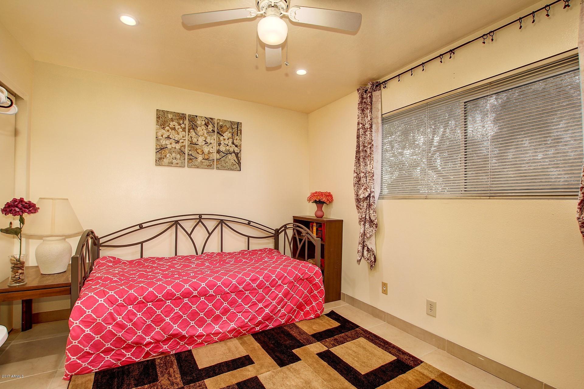 5525 East Thomas Road, Unit B9 Phoenix, AZ 85018 - Photo 14 of 22 0015-thomas (15)