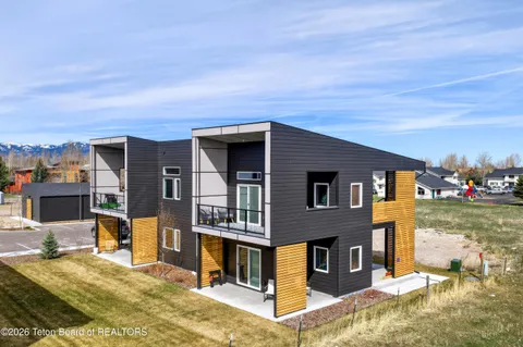 $404,000 | 140 Larkspur Avenue, Unit 601, Victor, ID 83455
