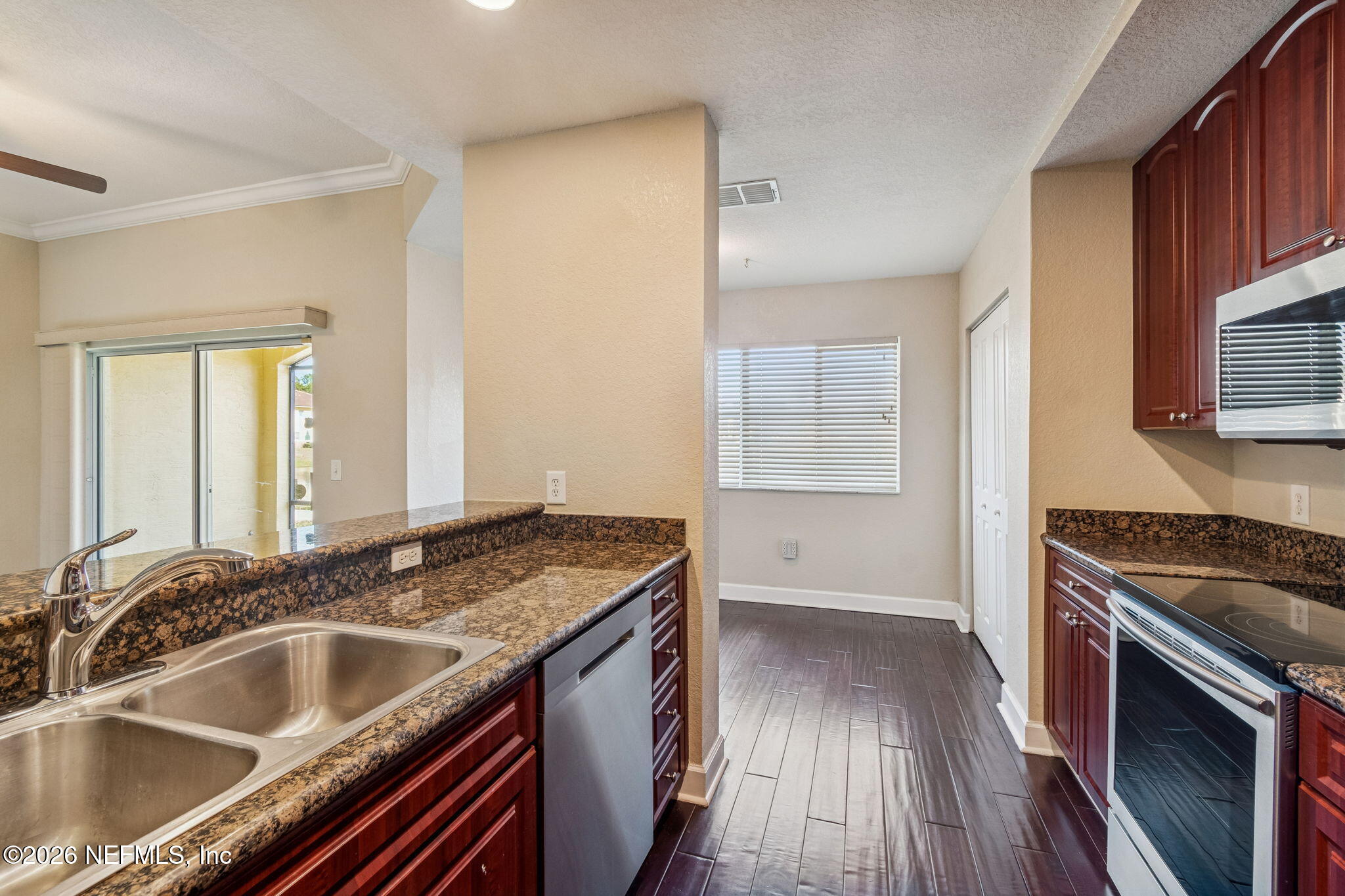 9745 Touchton Road, Unit 2903 Jacksonville, FL 32246 - Photo 18 of 155 Kitchen