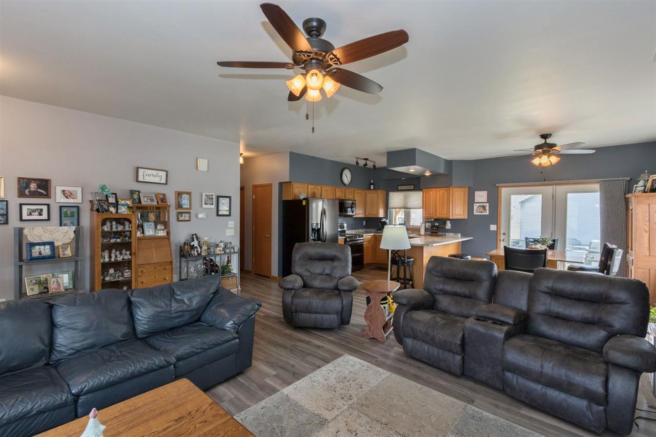 329 Sycamore Street Riverside, IA 52327 - Photo 7 of 23 Gallery Image 7