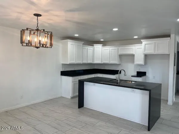 $289,000 | 1480 East 9th Street, Douglas, AZ 85607