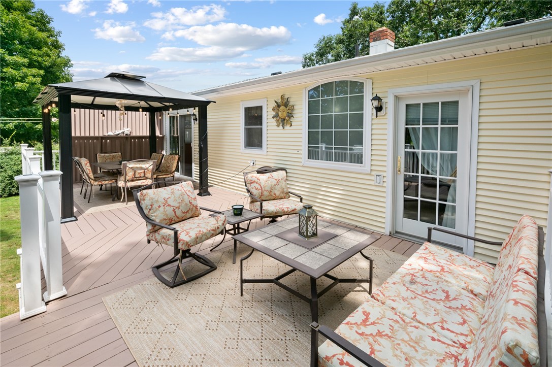 24 Quannacut Road Westerly, RI 02891 - Photo 19 of 20