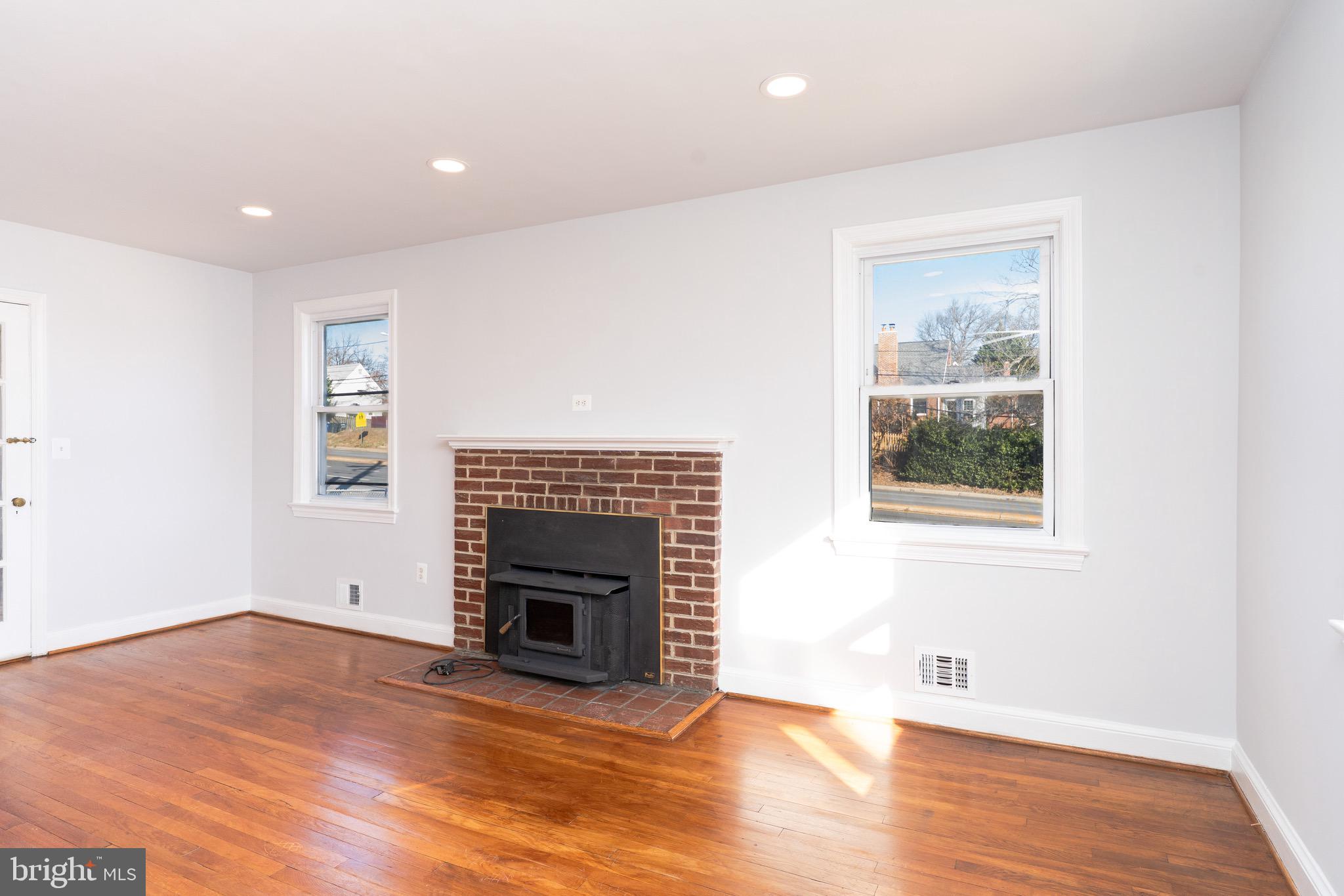 10026 Lorain Avenue Silver Spring, MD 20901 - Photo 4 of 48
