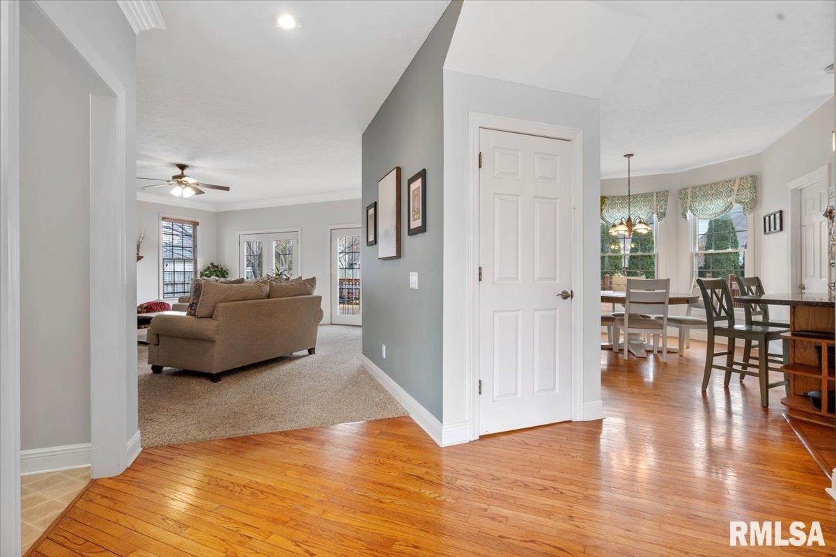 6504 Willow Springs Road Springfield, IL 62712 - Photo 12 of 42