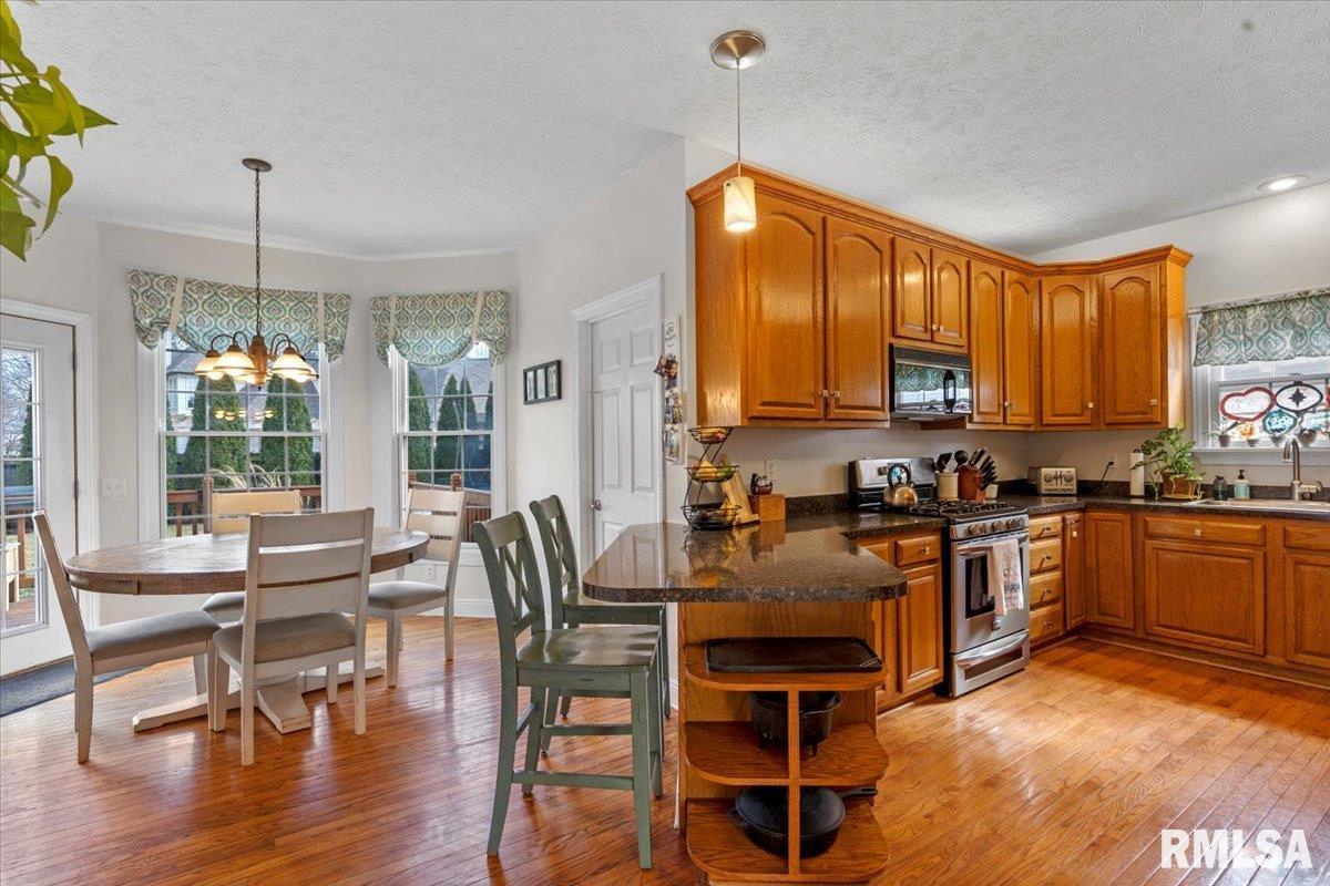 6504 Willow Springs Road Springfield, IL 62712 - Photo 13 of 42