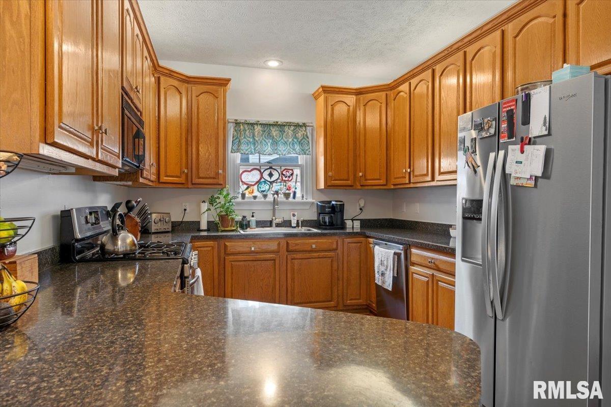 6504 Willow Springs Road Springfield, IL 62712 - Photo 14 of 42