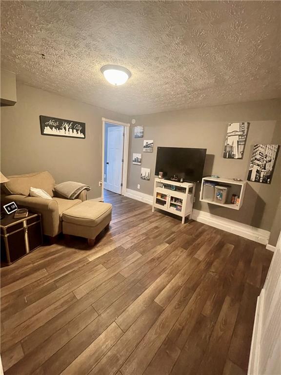 340 West Thompson Road Indianapolis, IN 46217 - Photo 20 of 47 Gallery Image 20