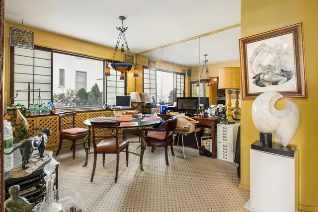 $2,500,000 | 24 Central Park South, Unit 19E | Central Park South