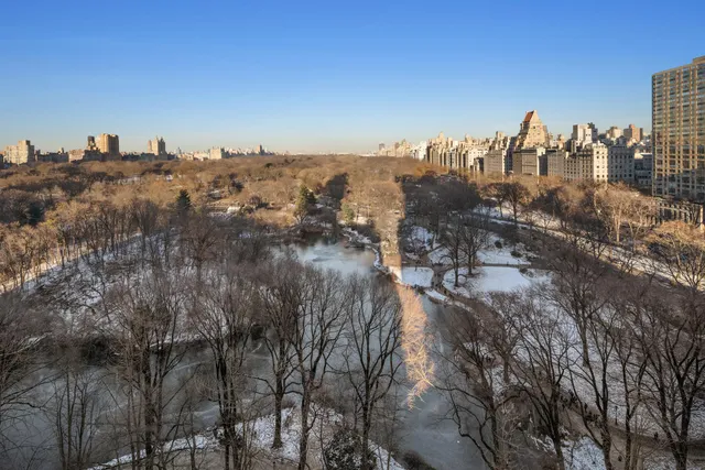 $2,500,000 | 24 Central Park South, Unit 19E | Central Park South