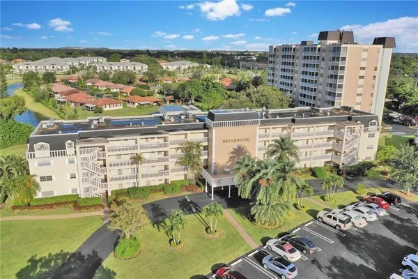 $2,000 | 3535 Broken Woods Drive, Unit 307, Coral Springs, FL 33065