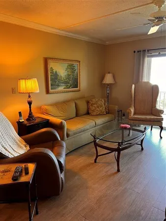 $2,000 | 3535 Broken Woods Drive, Unit 307, Coral Springs, FL 33065
