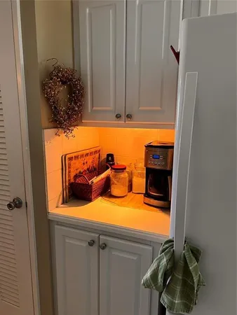 $2,000 | 3535 Broken Woods Drive, Unit 307, Coral Springs, FL 33065