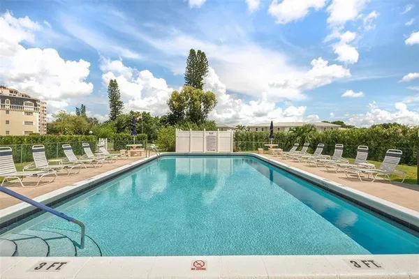 $2,000 | 3535 Broken Woods Drive, Unit 307, Coral Springs, FL 33065