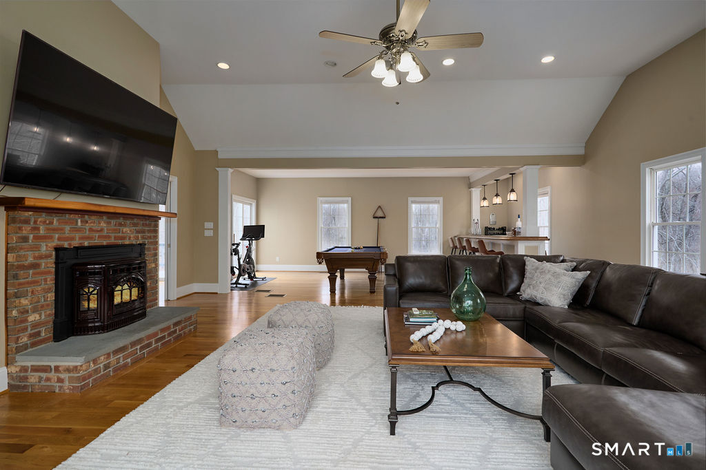 2 Eden Hill Road Newtown, CT 06470 - Photo 12 of 37