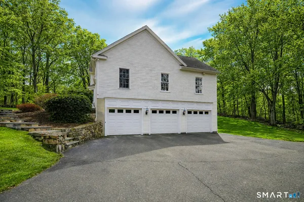 $849,000 | 2 Eden Hill Road, Newtown, CT 06470