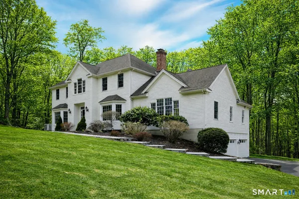 $849,000 | 2 Eden Hill Road, Newtown, CT 06470
