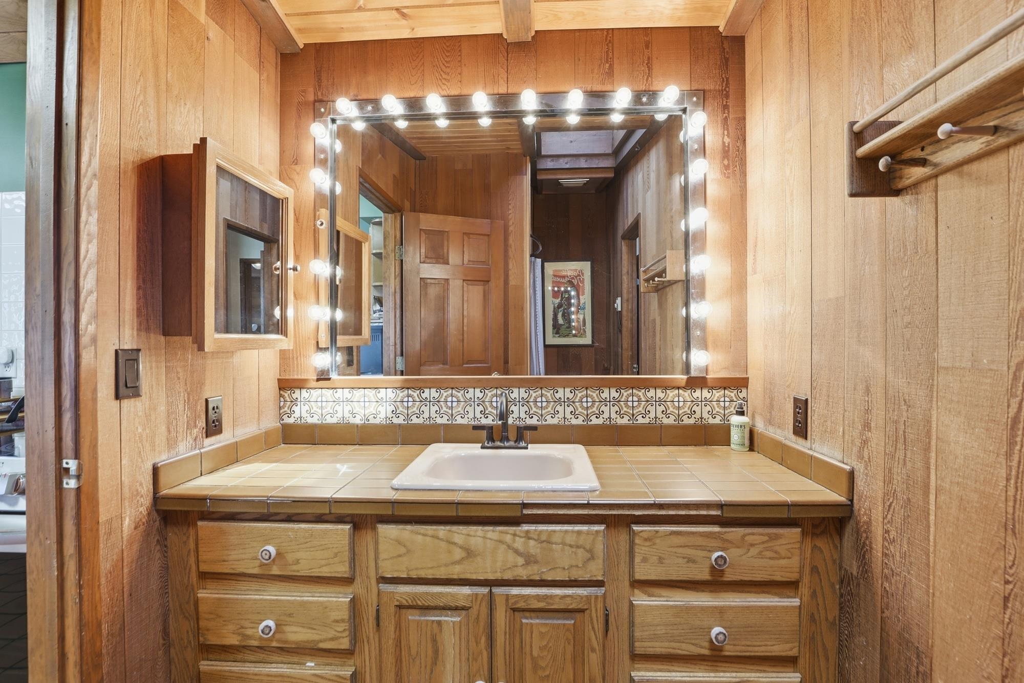 2239 Spence Road Chewelah, WA 99109 - Photo 18 of 47